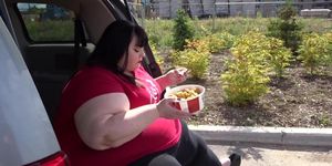 SSBBW Juicy Jackie - Lunch and Car Bounce Part 1