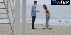 Paulina Bazan Bikini Scene  in Papa En Apuros