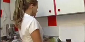 Sexo con su amante sex in the kitchen