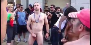 Public Masturbators: Outdoor Hunk Action