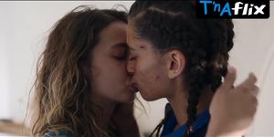 Amaia Aberasturi Lesbian Scene  in Welcome To Eden