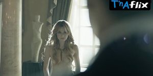 Aleksandra Vlasova Butt Scene  in Tayna Lilit