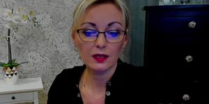 Amateur blonde German MILF LUXvanessa poses on webcam