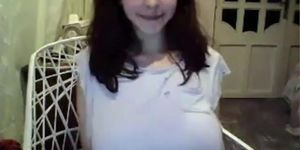 Cute Teen Girl Surprises Her Followers By Showing She Has Huge Boobs