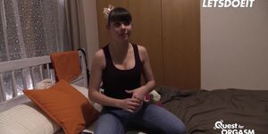 Kinky Girl Luna Rival Is A Sweetheart That Fingers &Amp; Toys Her Twat In Front Of Camera - Letsdoeit