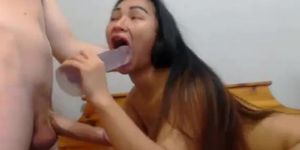 Arab Girl Gives Blowjob to Asian - Amateur Video