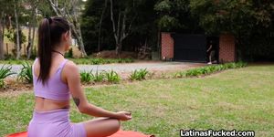 Spicy Latina yogini enjos dick after asana