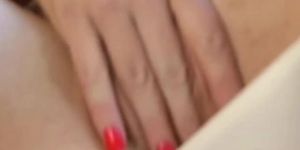 pretty blonde wifey uses her fingers and toy to orgasm (Beautiful Sexy)