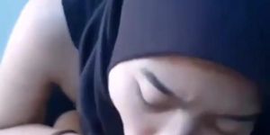 Jilbab indo di kamar