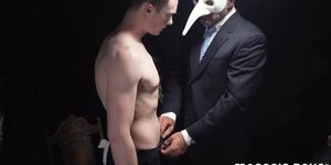 MasonicBoys Masked DILF Damien Oaks orders twink to sit on butt plug