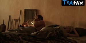 Scarlett Johansson Lesbian Scene  in Vicky Cristina Barcelona