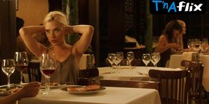 Scarlett Johansson Lesbian Scene  in Vicky Cristina Barcelona