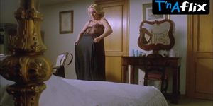 Maria Salerno Butt,  Breasts Scene  in Caray Con El Divorcio