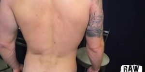 RawFuckBoys Tattooed muscle jock sucked by blindfolded bottom