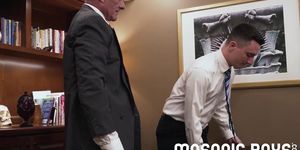 MasonicBoys - DILF elder rims and fucks twink apprentice in office