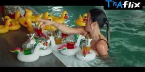 Nazima Breasts,  Bikini Scene  in Vyzhit V Dubae