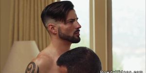 Gay lures and anal fucks handsome man in luxurious home (Casey Everett)