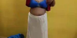 Desi aunty dress change join telegram group "Desi xxx 500"