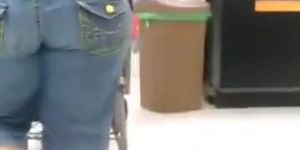 Chubby Butts in Jeans & Shorts - Public Creeper