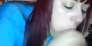 redhead girl sucking a massive cock (amateur )