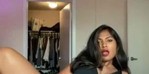 #Indian hot sexy girl masturbating solo. Indian chut