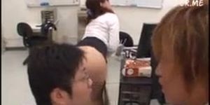 yuri shibasaki big ass skirt