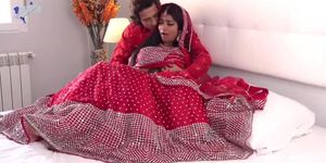 Attractive Indian bride gets fucked on the first night