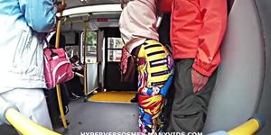 Big Booty In Tights: Letting Me Rub Her Bulge On The Bus, She Makes Me So Rough I Have To Fuck Her! (Hyperversos Cdmx)