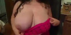 Beautiful Cam Girl Oils Her Huge Boobs On Webcam
