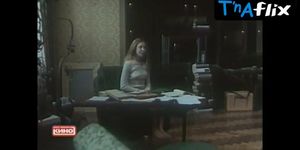 Olga Melikhova Breasts Scene  in Trostinka Na Vetru