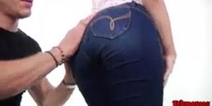 Gina and her hot jeans