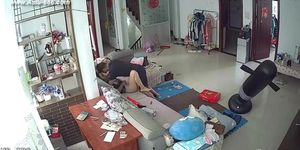 Hackers Use The Camera To Remote Monitoring Of A Lover's Home Life.609