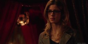 Arrow 3x20- Oliver & Felicity Sex scene (Blonde Hot)