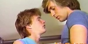 Classic gay porn with handsome males banging in the kitchen