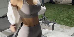 Amateur Video With A Gym Blonde