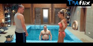 Alena Savastova Bikini Scene  in Patriot