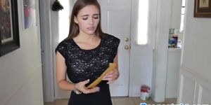 Amateur realtor paid to throat dick