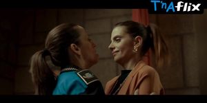 Macarena Gomez Lesbian Scene  in Desmadre Incluido