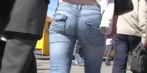 Candid street with hot ass in jeans girl