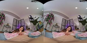 Xxlayna Marie - The Real Babysitting VR