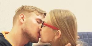 Spex tourist pussy banged after making out