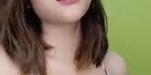 Video_Tante_Pamer_Uting_Jadi_Sange