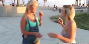 Amateur lesbians go back to the house to mess around