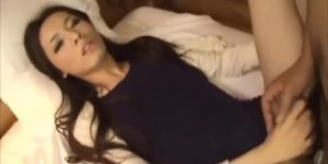 Asian Tranny Cums All Over Herself