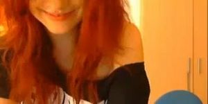 Amazing Teen Webcam Girl Fingers Pussy