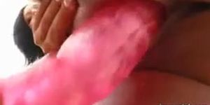 puffy peach masturbating