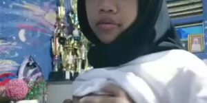 Hijaber Keyla Lepas Baju Indonesia 10mnt 104