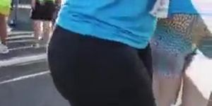 Ridiculously fat ass in public