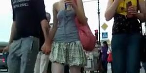 UNDER THE SKIRT UPSKIRTS 37