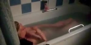 Voyeur cam sex vid features a cutie talking shower